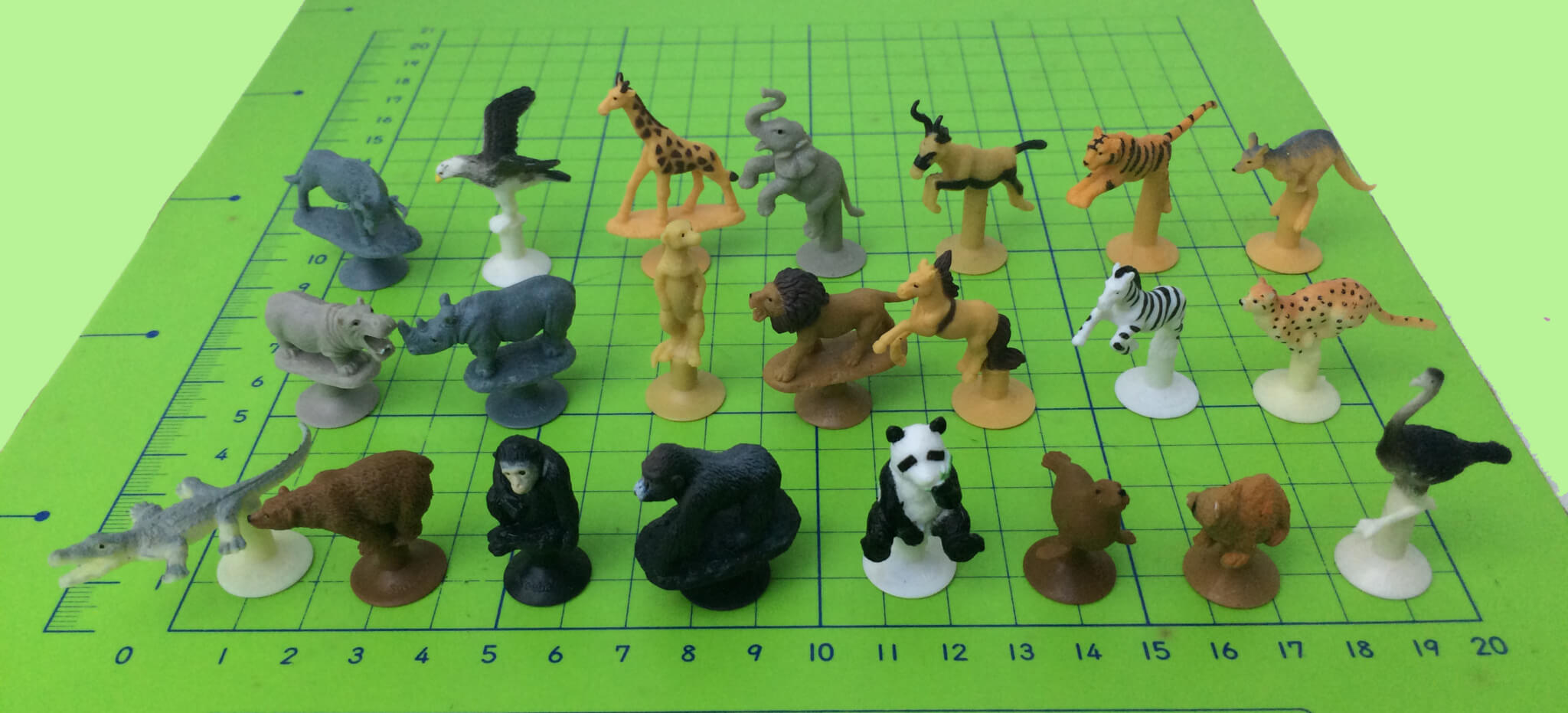 MT22 Suckeer Mini Animals Samples